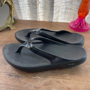 OOFOS Women's Black Comfort Sandals